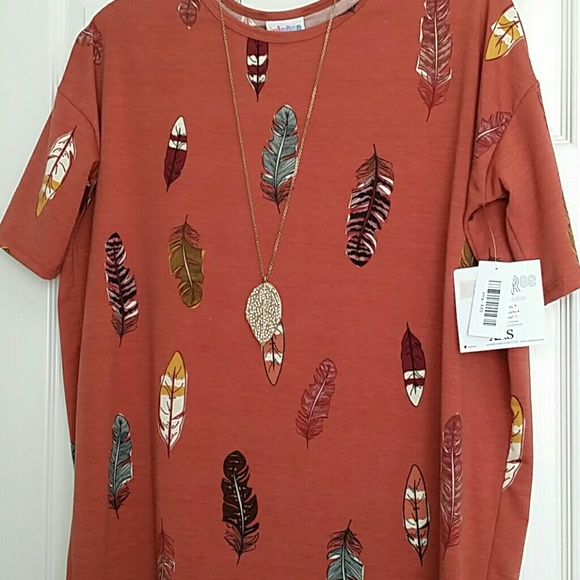 *RARE* NWT LULAROE FEATHER XXS IRMA Tunic Top