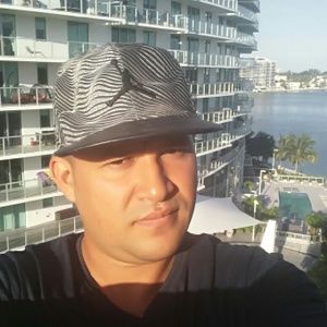 Meet your Posher, Luis