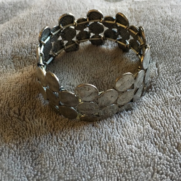 Hammered silver bangle