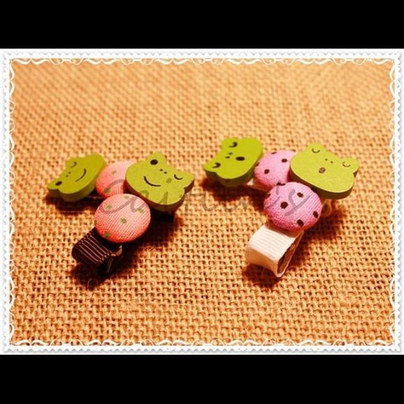 NWT! Alligator hair clips