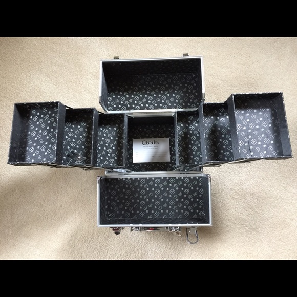 Makeup trunk