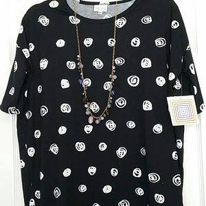 *FINAL PRICE DROP!* NWT LULAROE XXS Irma Black Dot