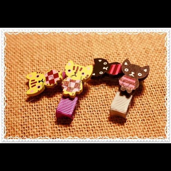 NWT! Alligator hair clips