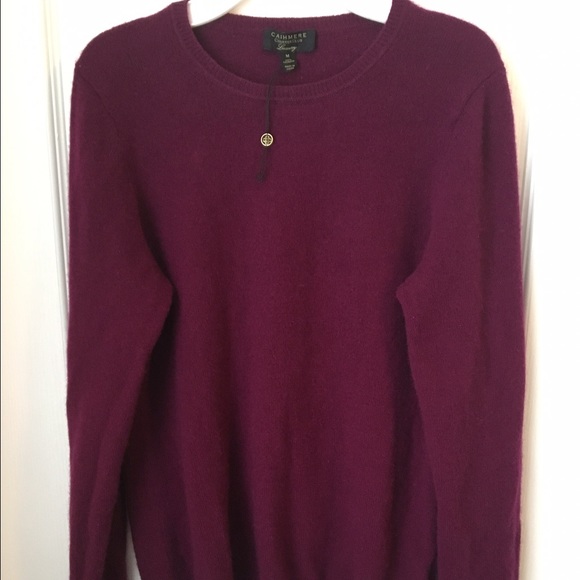 100% Cashmere sweater size M