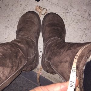 Ugg size (6)