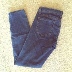 💙 Blue jeans / denim!