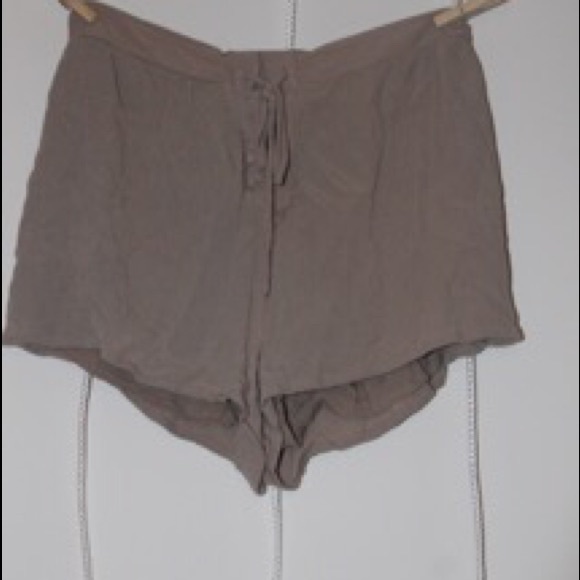NWOT Sand Colored Shorts with Lace up Detail - Picture 1 of 2