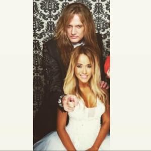 Meet your Posher, Suzanne