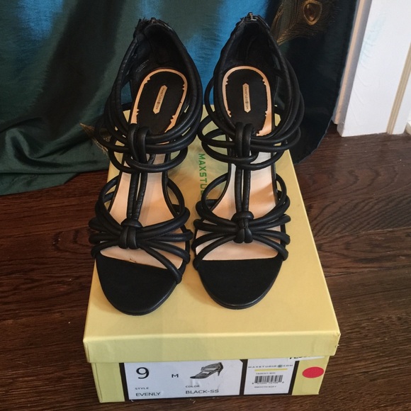 Max Studio heels