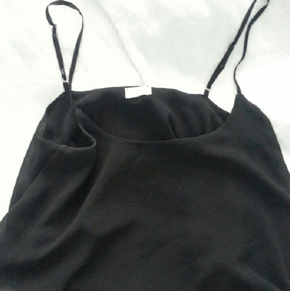Black Tobi Flounce Crop Top