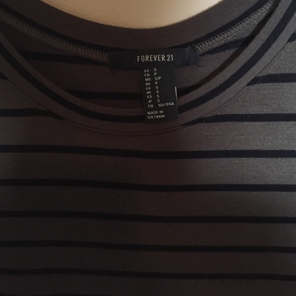 F21 long-sleeves t-shirt dress - Picture 4 of 4