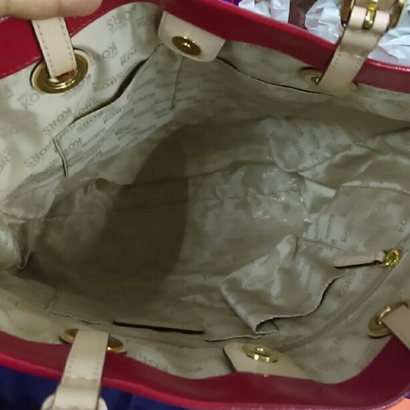 XX SOLD IN STORE XX Michael Kors Red Patent JS - Picture 4 of 4