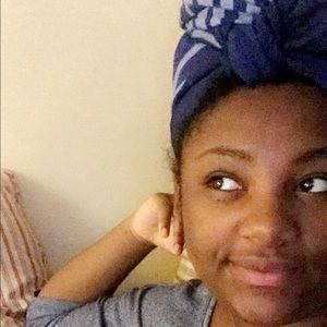 Meet your Posher, Carly