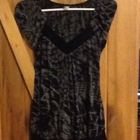 Two shirts - Picture 4 of 4