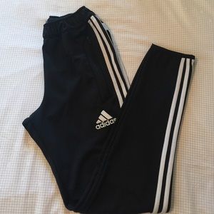 Soccer pants