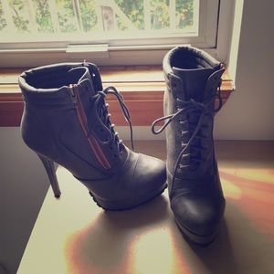 High heeled boots