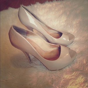 Nude Patent Leather Pump