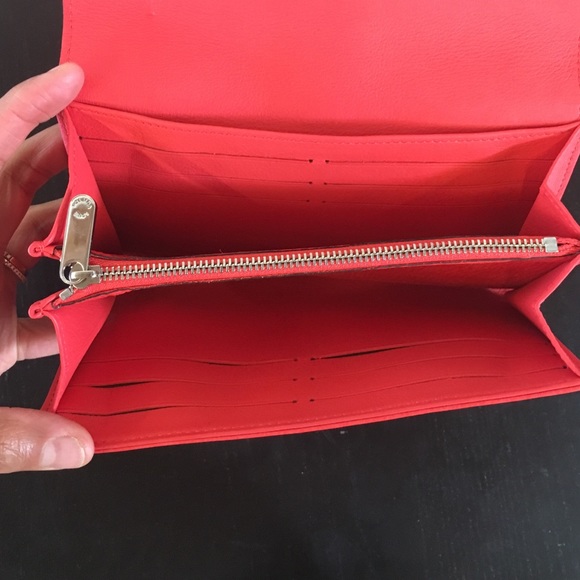 Louis Vuitton red leather wallet - Picture 4 of 4