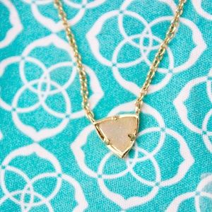 Kendra Scott Perry necklace