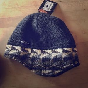 NWT Everest brand winter hat