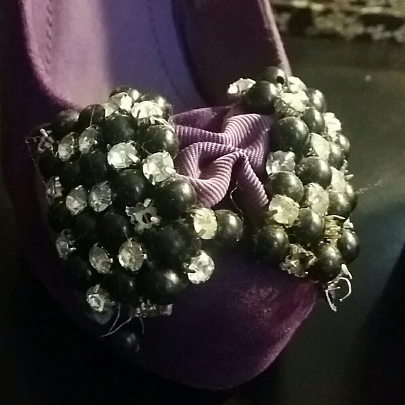 Purple rhinestone bow heels - Picture 3 of 4