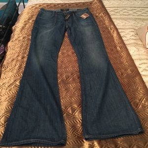 Lucky Brand Charlie Flare jeans
