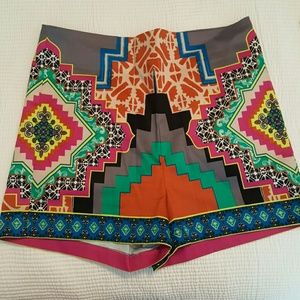 High waisted shorts size M