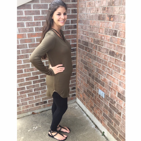 ▫️LAST 1▫️Olive Criss-Cross Top - Picture 2 of 5