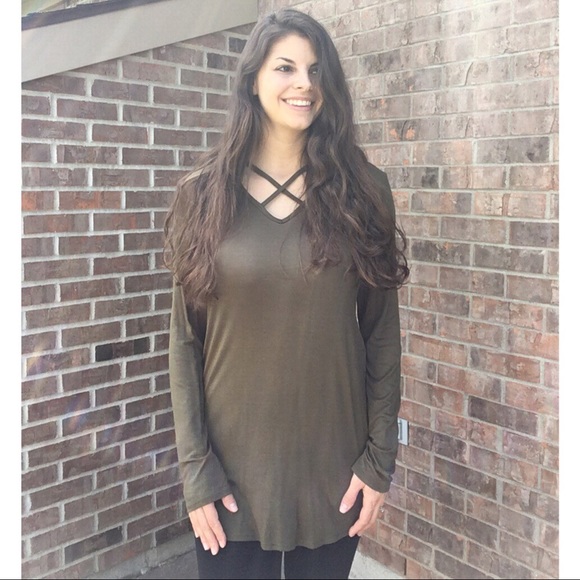 ▫️LAST 1▫️Olive Criss-Cross Top - Picture 5 of 5