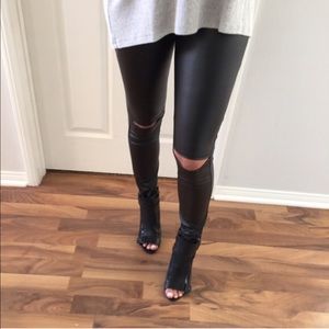 Reposh- Black Liquid Leggings