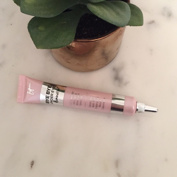 IT Cosmetics Bye Bye Undereye Illumination in Tan