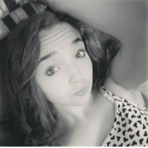 Meet your Posher, Makayla