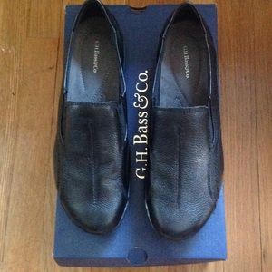 G.H. bass & Co. Women's Darla Shoe Size 9 NEW