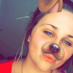 Meet your Posher, Mikayla