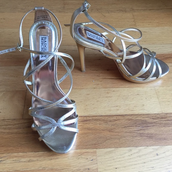 Badgley Mischka Shoes - SALE! Badgley Mischka Gold platform sandals