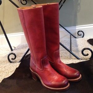 New FRYE Sabrina Pull On Boot