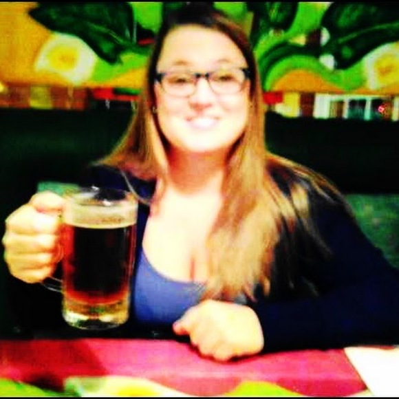 Meet your Posher, Brittney