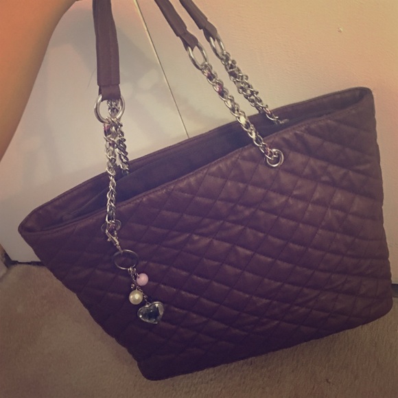 Large Burgandy Purse!! Great condition💕💕💕