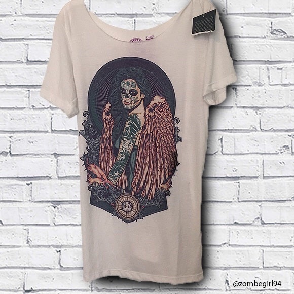 Short sleeve sugar skull tee