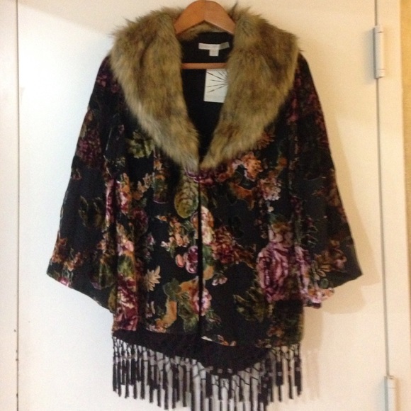 Boston proper Burnout Faux Fur Kimono - Picture 3 of 4