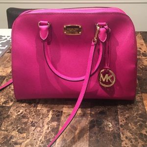 Micheal Kors Saffiano Leather Satchel like new