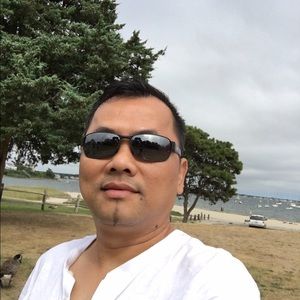 Meet your Posher, Phuoc