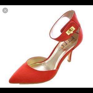 New in box Nicole Miller Brandy pumps