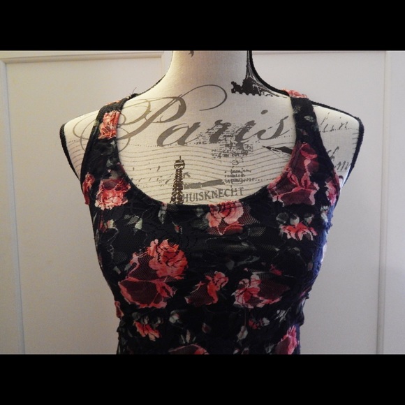 Wet Seal Dresses - Wet Seal Floral Lace Dress Sz S Wet Seal Dresses - Wet Seal Floral Lace Dress Sz S