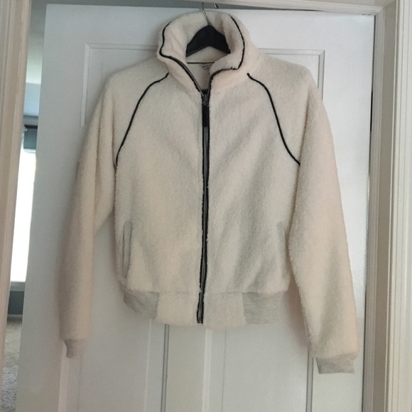 American eagle fleece jacket