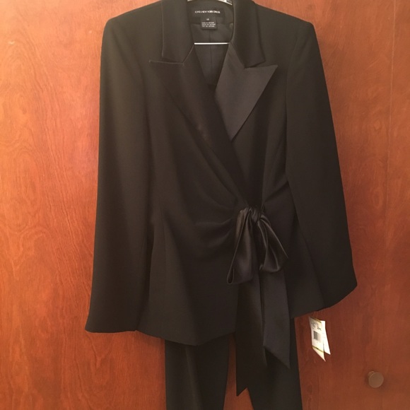 2 PC Black Tuxedo " Jones New York Dress ".