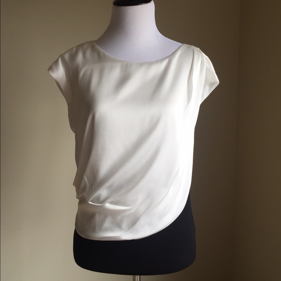 Vince Camuto XS blouse