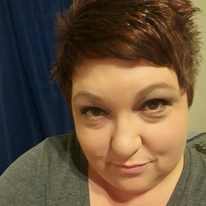 Meet your Posher, Shelly