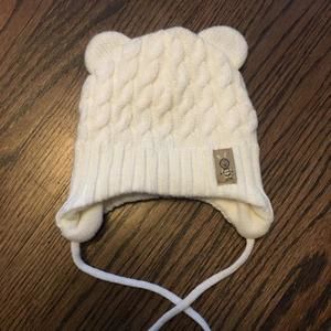 Cable knit hat