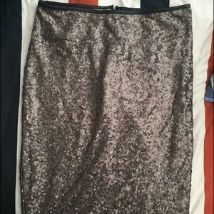 Blush sequence pencil skirt.